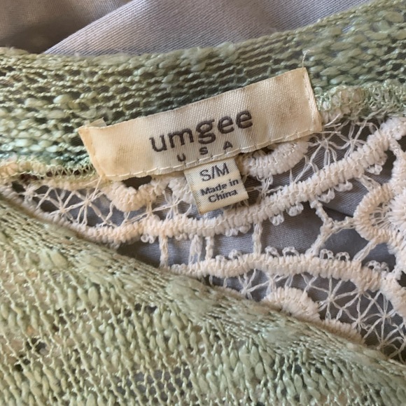 Green sweater with lace back - Picture 2 of 3